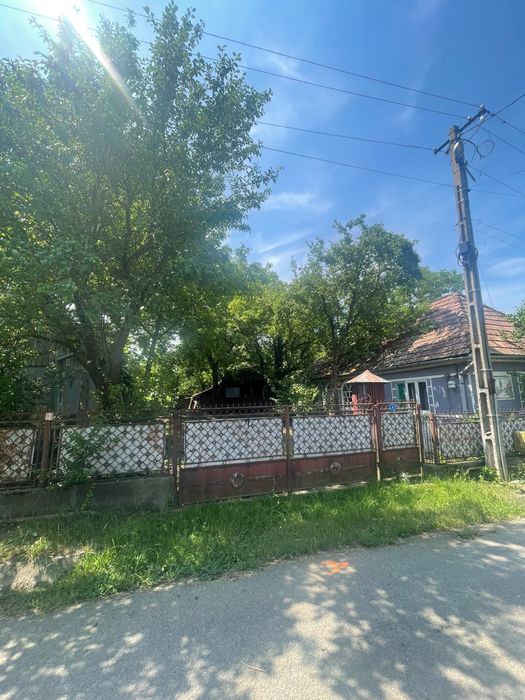 Casa de vanzare + teren