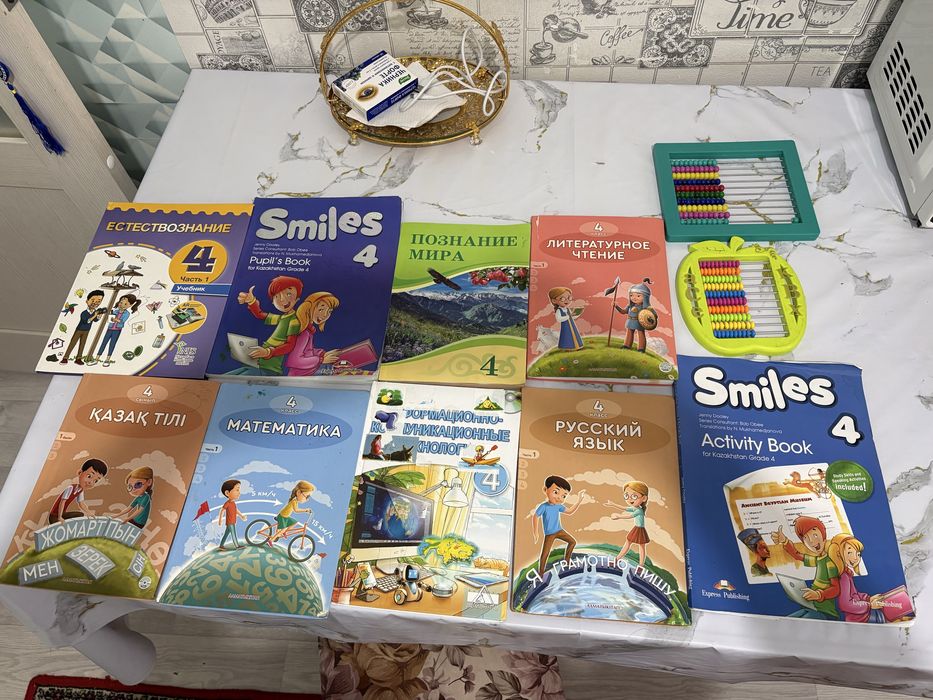 Продам учебники в хорошем состоянии