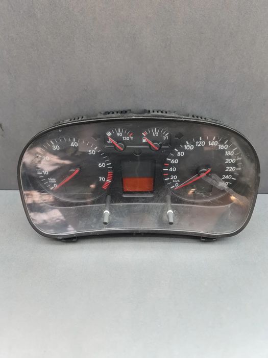 Ceasuri bord 1JO 920 826 A Volkswagen VW Golf 2001 1.6 MT (105 hp)