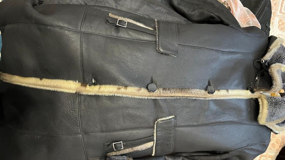 Продается верхняя одежда