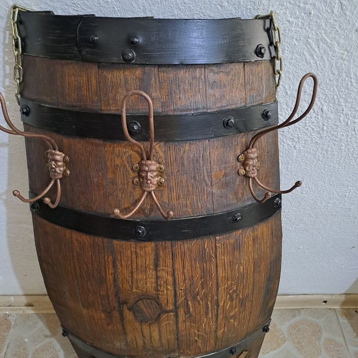 Уникати от автентични бъчви