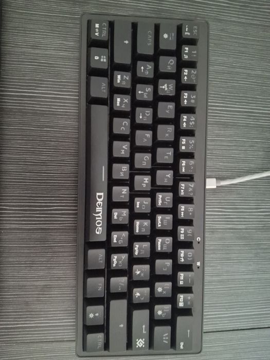 Продаётся игровая клавиатура