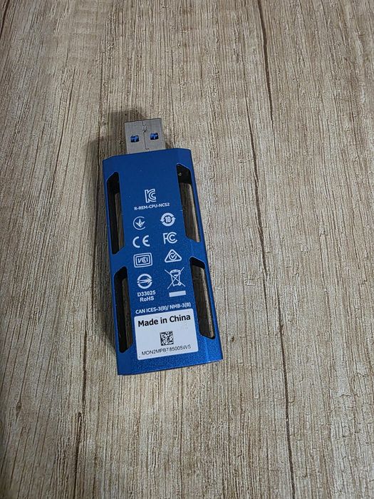 Intel Neural Compute Stick 2 (NCS2) - Accelerator AI / Deep Learning