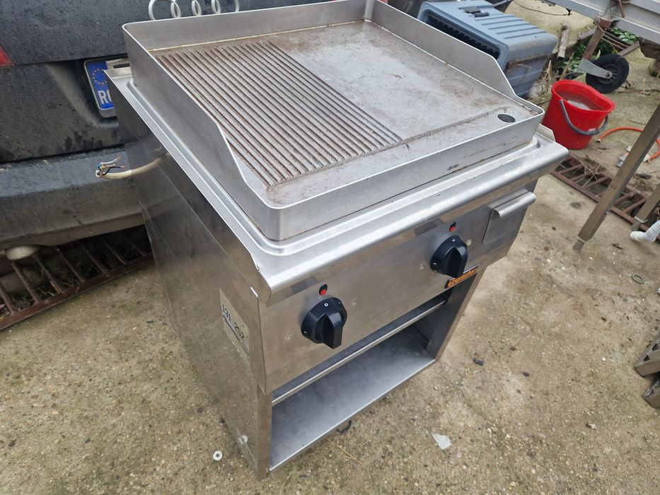 Grill electric cu sau de banc, gaz sau curent