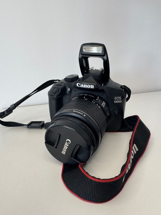 Vând Canon EOS 1300D + bliț Godox TT350S pentru Sony