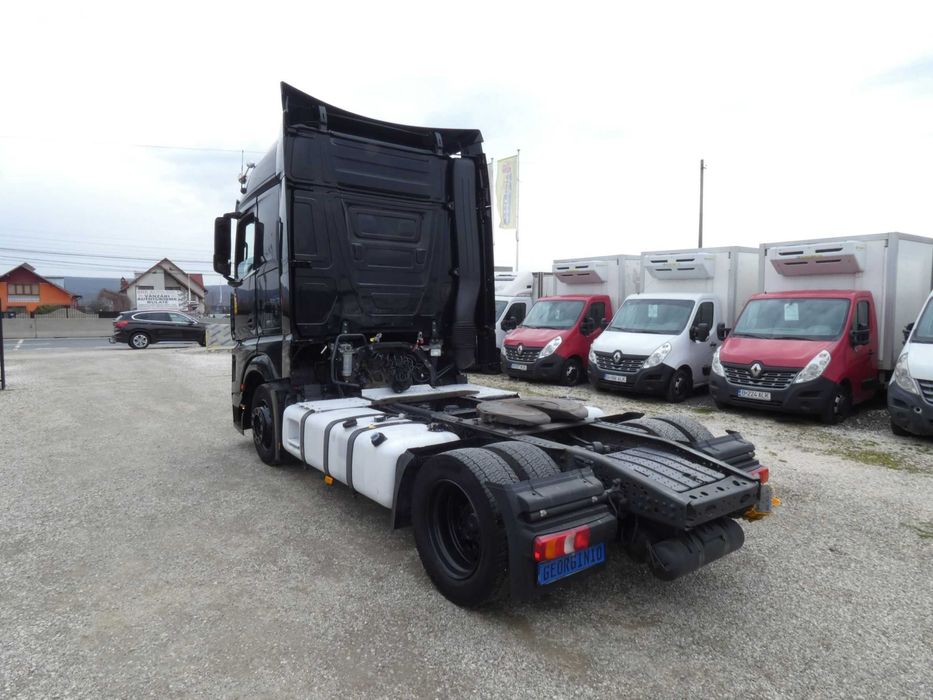 Mercedes Benz Actros Mega