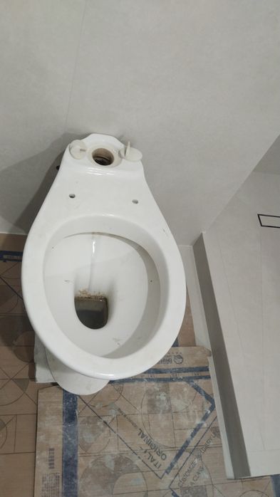 Продам унитаз рабочи