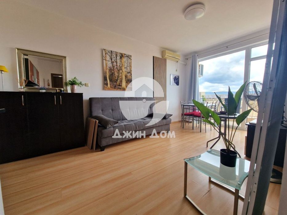 Продава се Двустаен апартамент в к.к. Слънчев бряг - 47 кв.м за 650 €/кв.м - Снимка #1