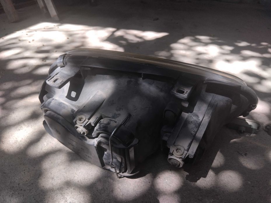 Фарове, стопове и мигачи за голф 4 комби! оригинални.