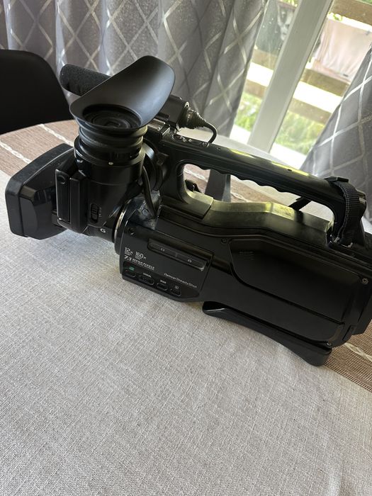 Видеокамера SONY HXR-MC1500