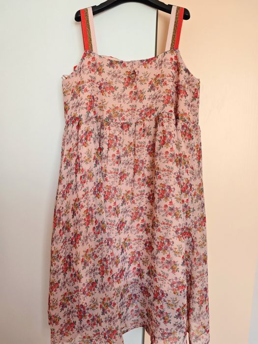 Прекрасна рокля Twinset, 140см.