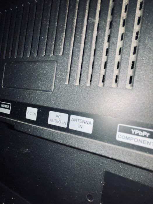 Телевизор в хорошем состоянии торг есть