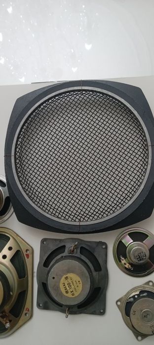 Динамики разные, дёшево