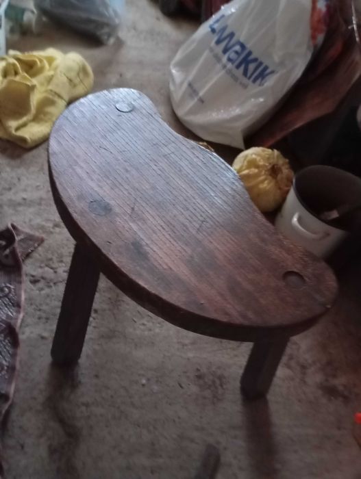 Стара Дървена софра с столчета