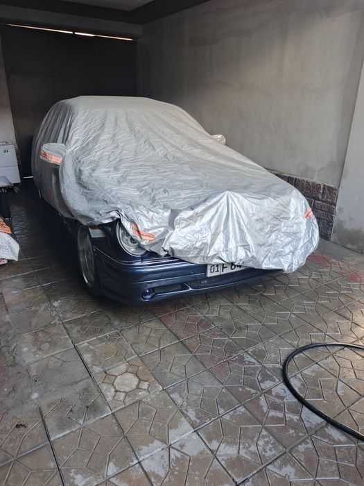 Mercedes Benz w 210