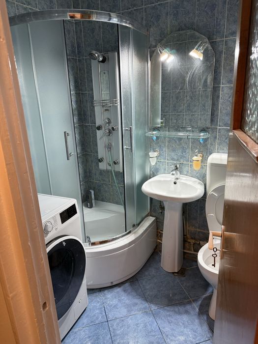 Inchiriez Ap 2 camere, 4/10, decomandat, cf. 2, Drumul Taberei - Valea Argesului