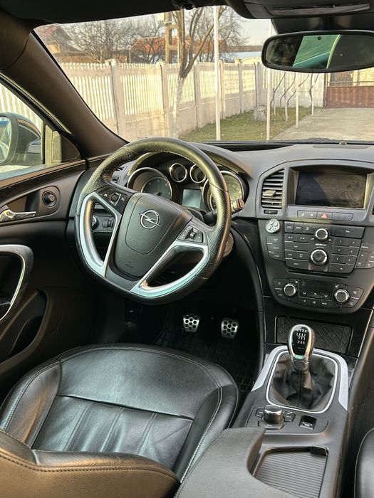 Insignia 2L 4x4 Opc Line