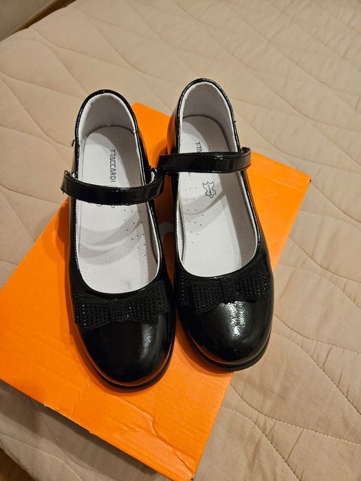 Школьные туфли для девочки