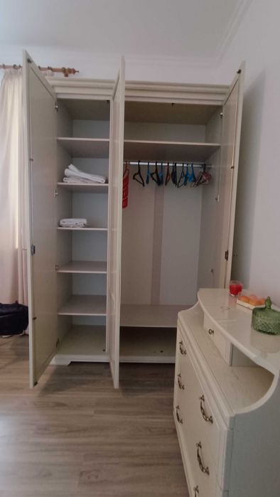 Беларусский шкаф для одежды из дерева