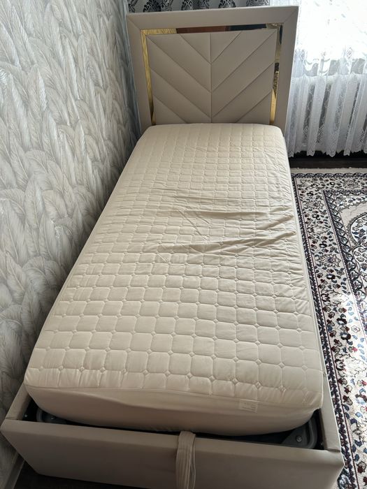Продам кровать односпальная