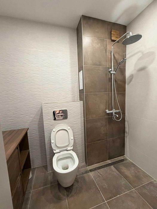 Тристаен имот в кв.Витоша