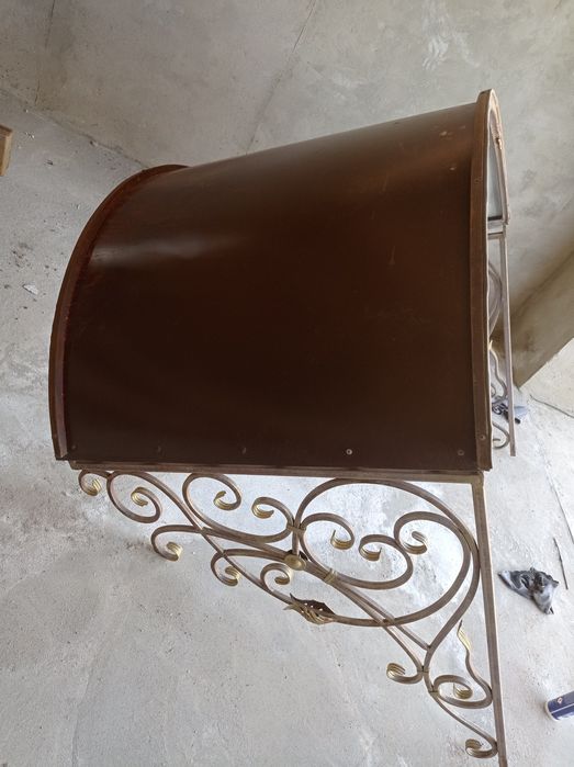 Ажурный металлический навес