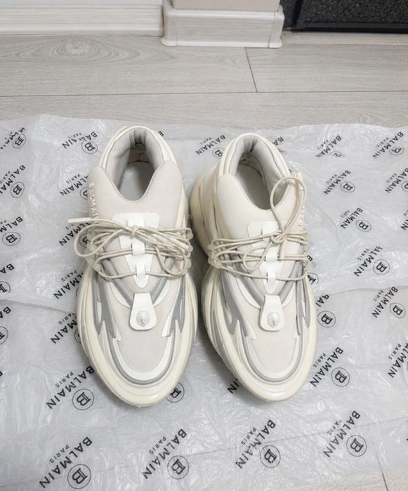 Balmain unicorn