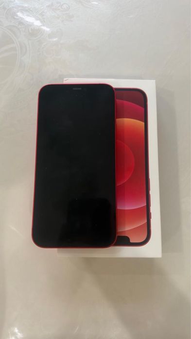iPhone 12 64GB Red