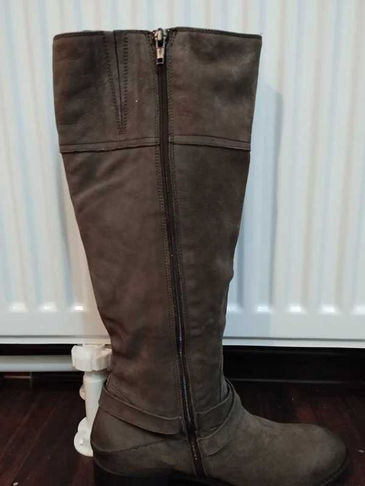 Cizme damă noi. .
