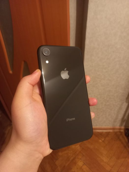 iPhone Xr 64gb 75% без ремонта