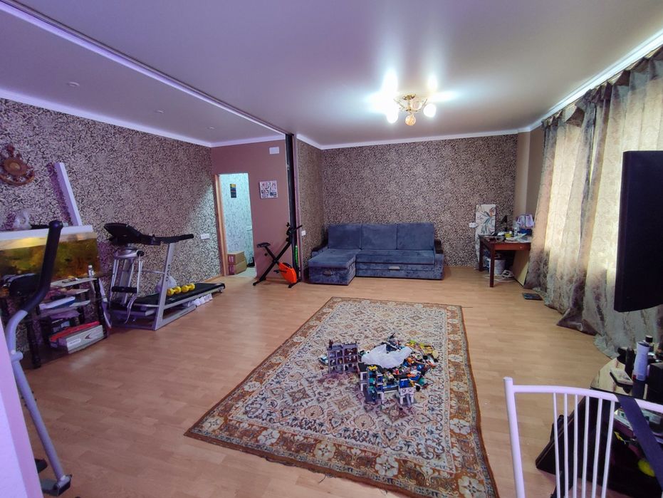 Продается 2х комнатную квартиру