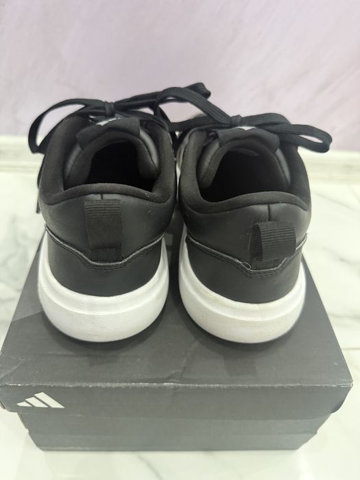 Кожени кецове Adidas