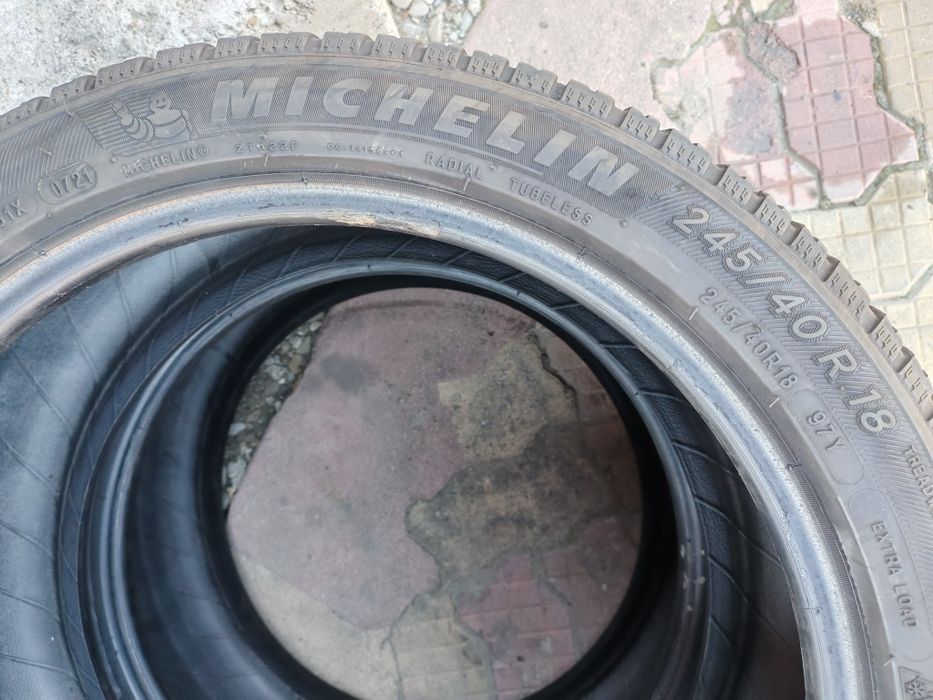 245 40 18,2buc Michelin Crossclimate, și 1buc Crossclimate 2 , peste 6mm