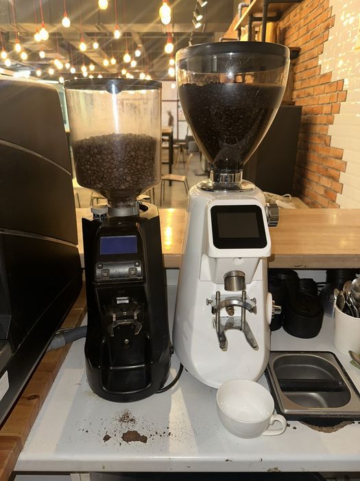 Кофемолки Simonelli/ Galiwin