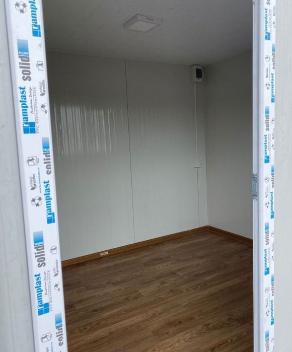 Vand containere modulare standarde la oferta