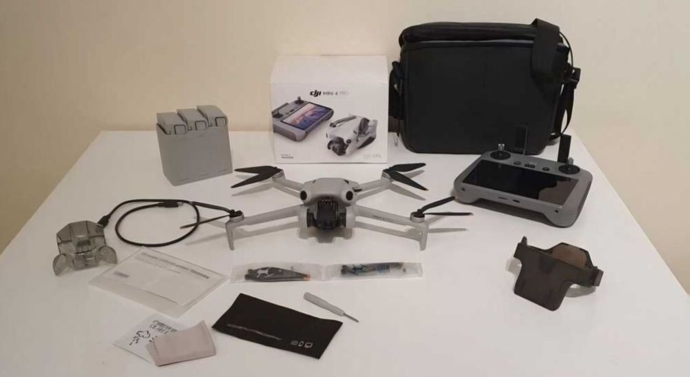 продаётся дрон dji mini 4 pro