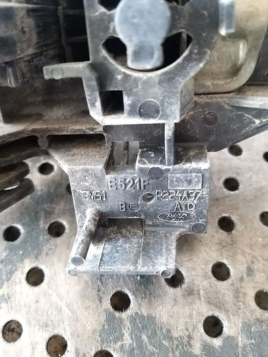 Maner usa dreapta fata ford focus 2 3m51r224a37ad
