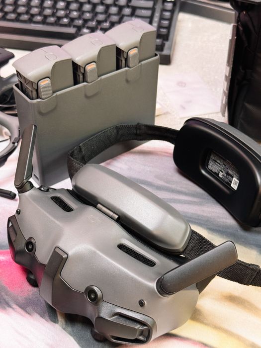 Дрон DJI Avata 2 Fly More Combo (3 батареи) серый