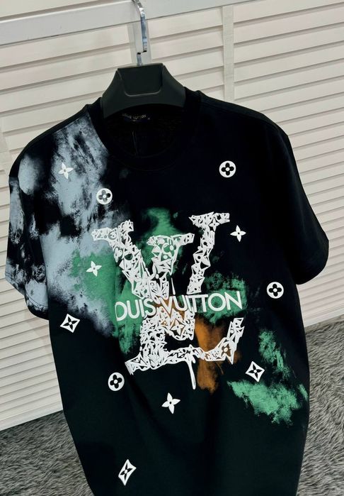 Мъжки тениски различни модели