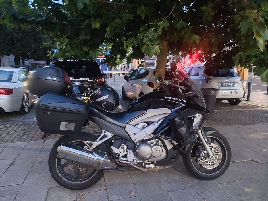 Vând Honda Crossrunner