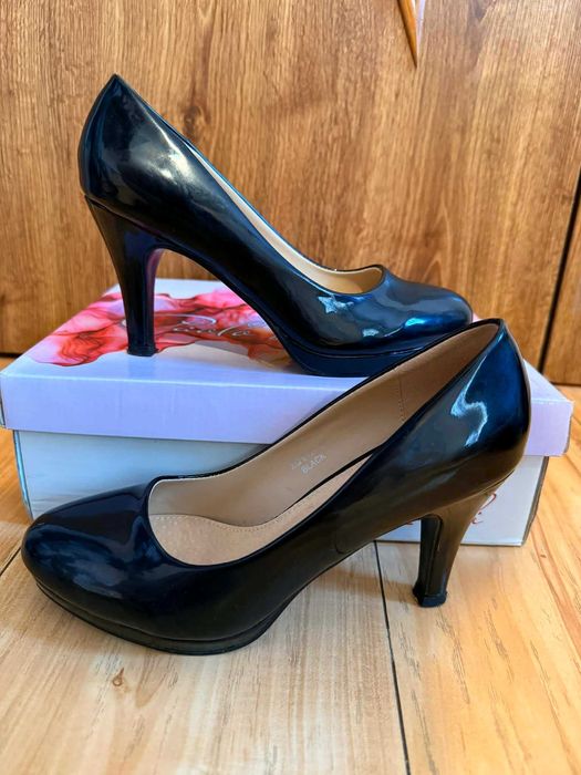 Официални обувки номер 37 - ток 8см