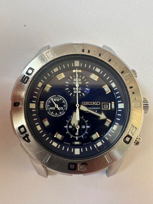 SEIKO, Мъжки кварцов часовник аналогов хронограф WR 100M син циферблат.