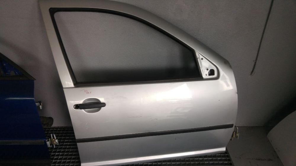 usa dreapta fata vw golf 4