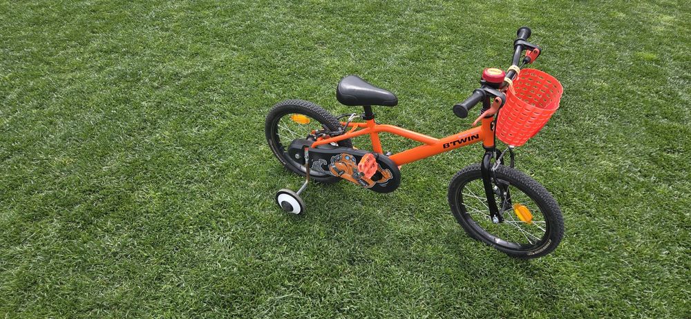 Bicicleta Btwin Robot 500 roti 16 inch + roti ajutatoare