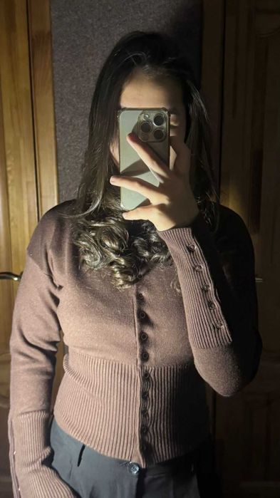 Продам новый теплые молодежные кофточки