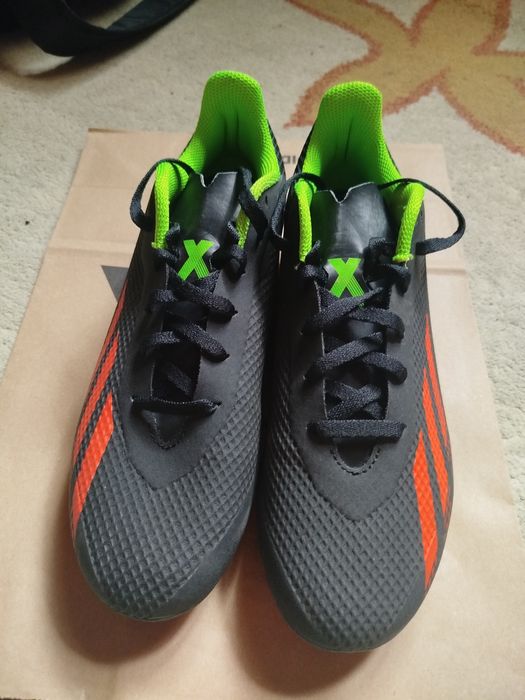 Pantofi de fotbal, marimea 40, de vânzare