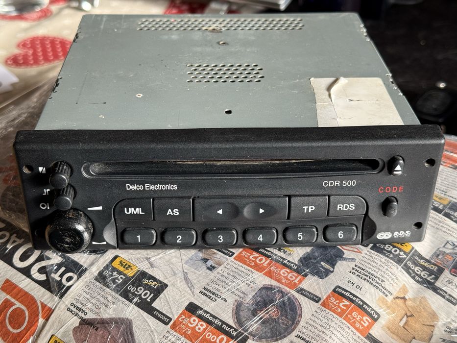 Радиa за автомобили - VW Dolby GAMMA 1J0035186D / Opel 90566821 CDR500 2F4 GM Delco