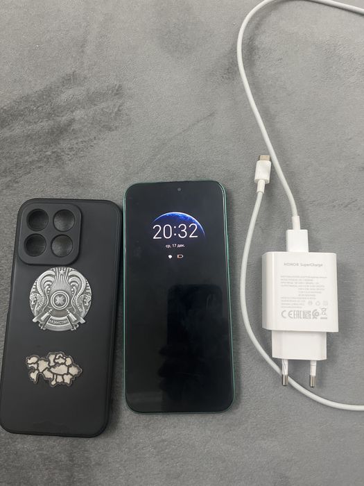 Honor 8b  смартфон