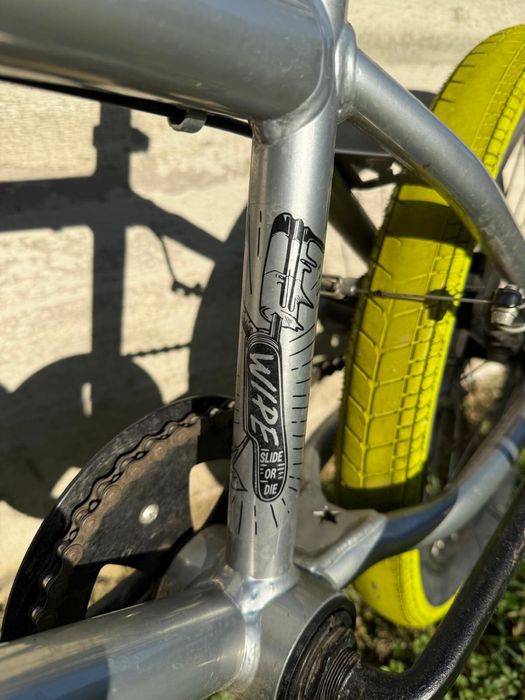 Se vinde bmx WIPE roti verzi
