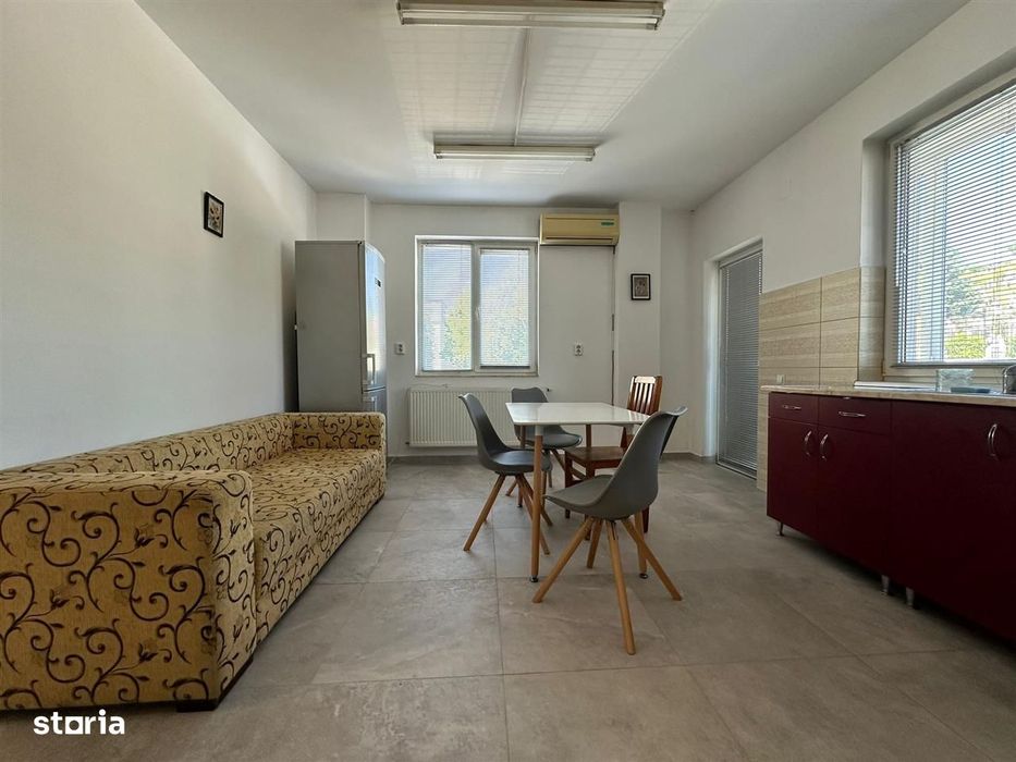 Apartament 3 camere  I 2 bai I Garaj I str. Lombului
